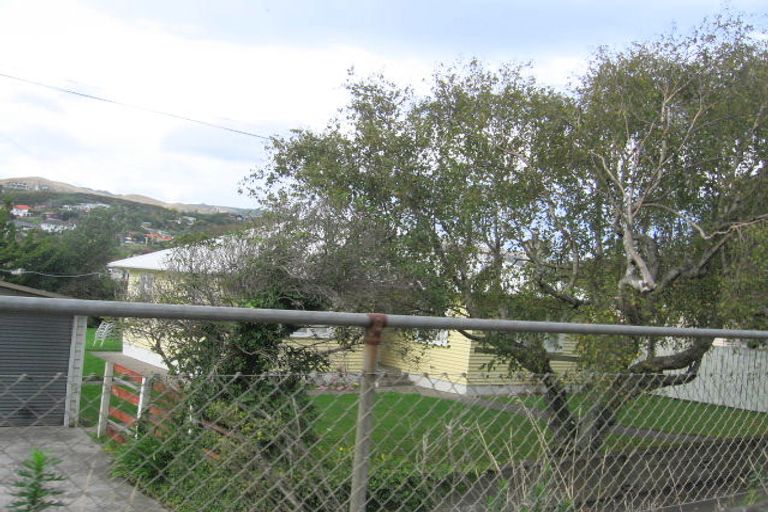Photo of property in 272 Main Road, Tawa, Wellington, 5028