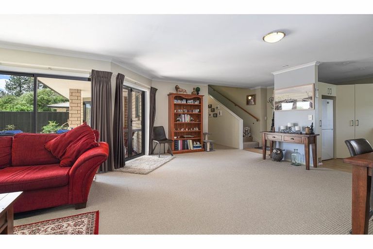 Photo of property in 56/64 Kawaha Point Road, Kawaha Point, Rotorua, 3010