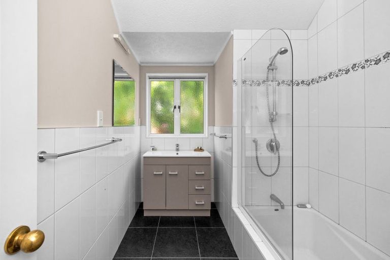 Photo of property in 11a Toop Street, Havelock North, 4130