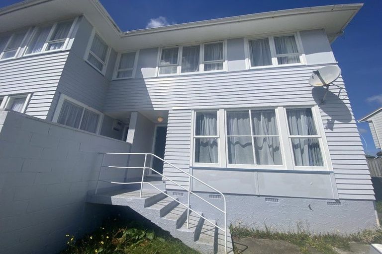 Photo of property in 70-72 Waihemo Street, Waitangirua, Porirua, 5024