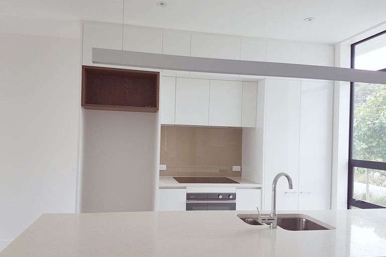 Photo of property in 254 Hobsonville Point Road, Hobsonville, Auckland, 0616