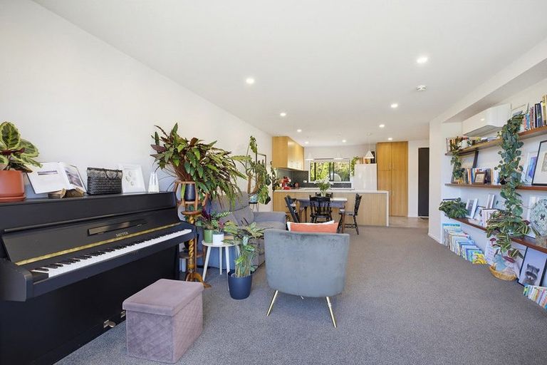 Photo of property in 19 Holystone Road, Whitby, Porirua, 5024