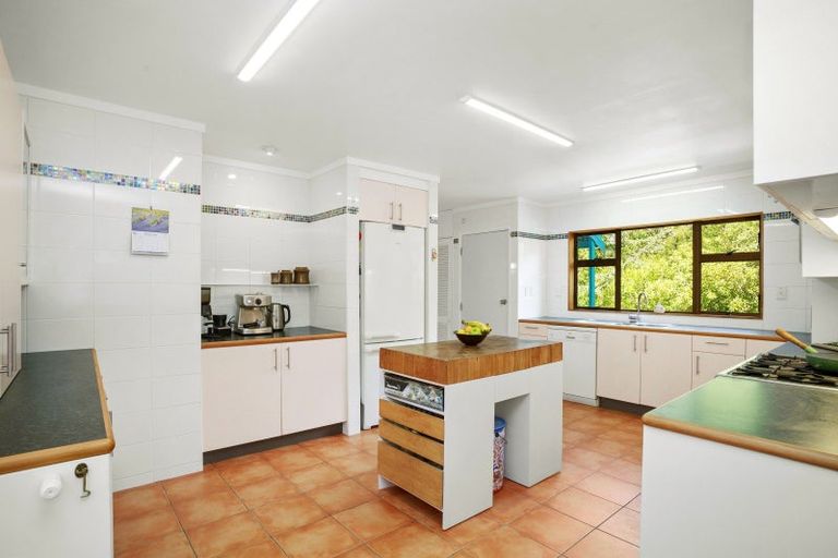 Photo of property in 203 Holborn Drive, Stokes Valley, Lower Hutt, 5019