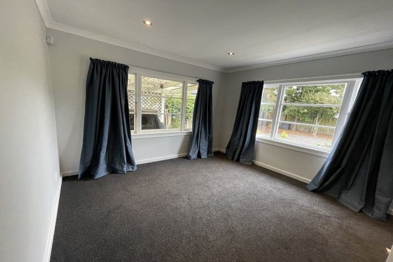Photo of property in 1/25 Aorangi Road, Bryndwr, Christchurch, 8053