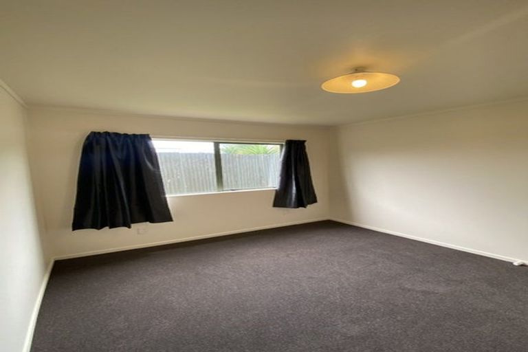 Photo of property in 16 Coleridge Drive, Enderley, Hamilton, 3214