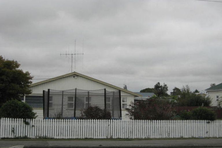 Photo of property in 43 Studholme Street, Temuka, 7920