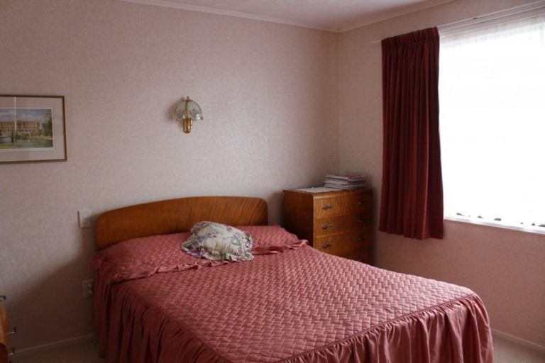 Photo of property in 29 Home Street, Winton, 9720