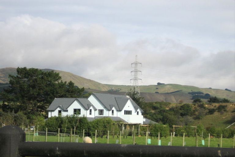 Photo of property in 166 Valley Views, Fitzherbert, Palmerston North, 4472