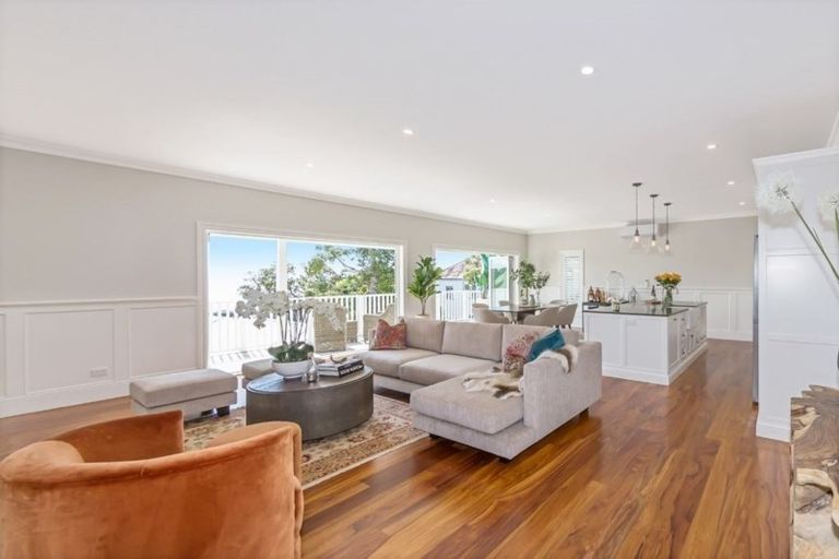 Photo of property in 2e Vipond Road, Stanmore Bay, Whangaparaoa, 0932