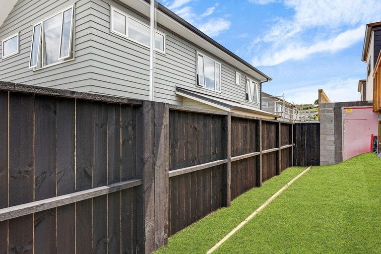 Photo of property in 1 Taukahiwi Road, Pukekohe, 2120