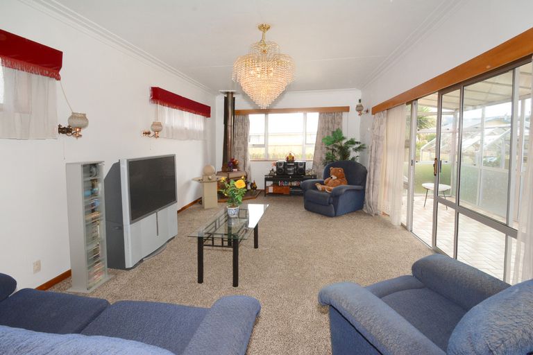 Photo of property in 18 Crest Street, Tainui, Dunedin, 9013