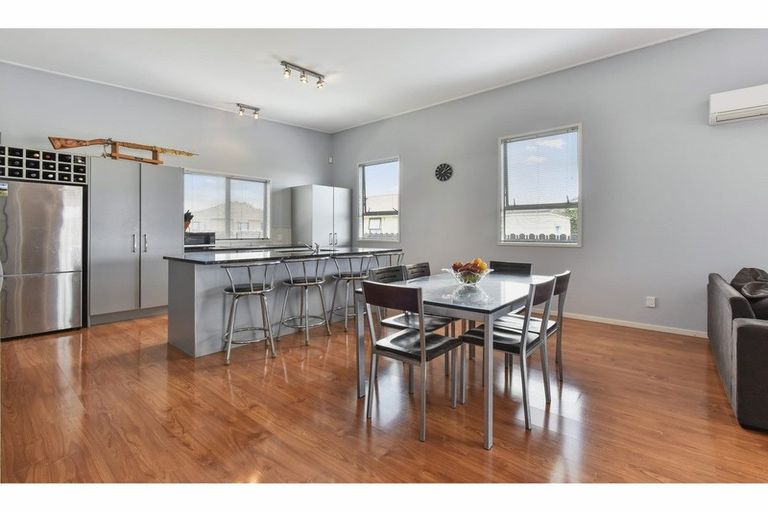 Photo of property in 18 Kaimoana Street, Weymouth, Auckland, 2103