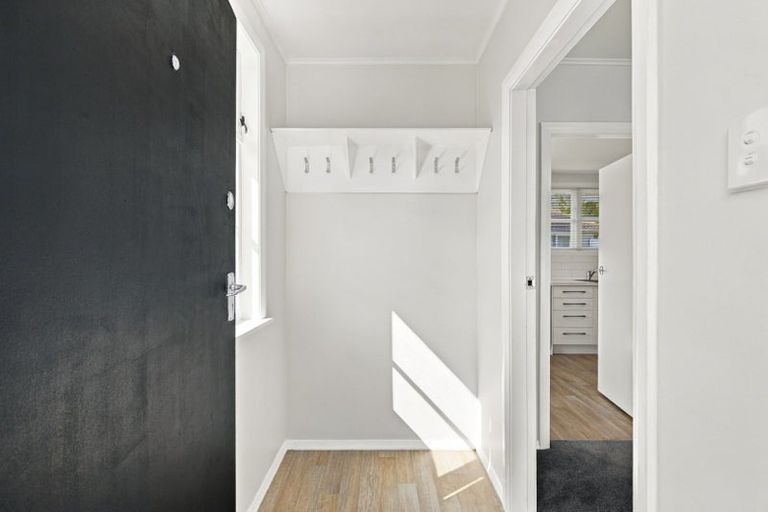 Photo of property in 61 Parsons Street, Frankleigh Park, New Plymouth, 4310