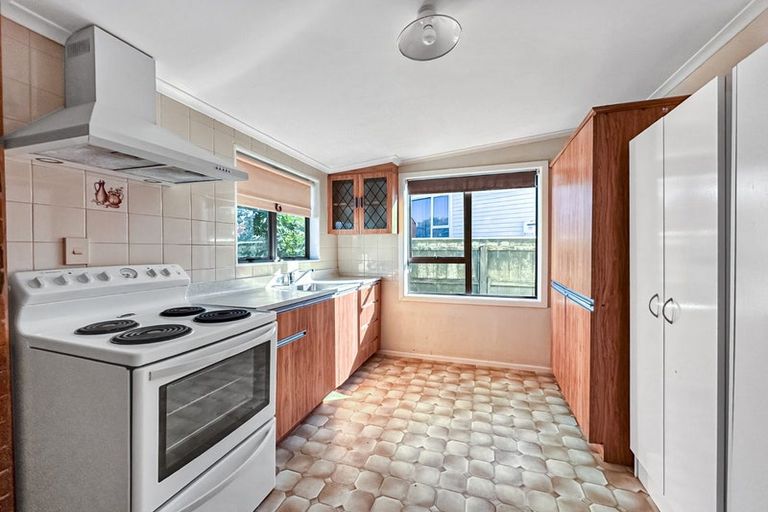 Photo of property in 21 Hood Street, Castlecliff, Whanganui, 4501