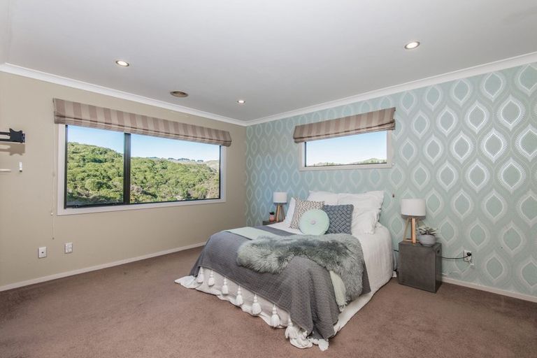 Photo of property in 53 Te Puia Drive, Aotea, Porirua, 5024