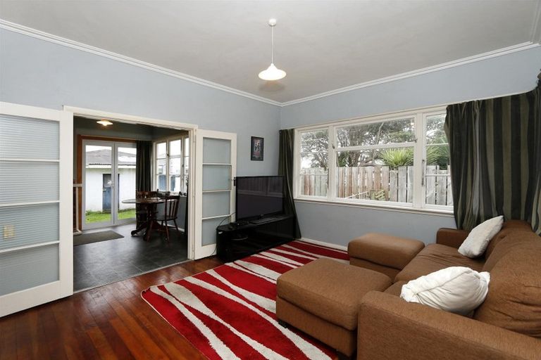 Photo of property in 120 Ihaia Road, Opunake, 4616