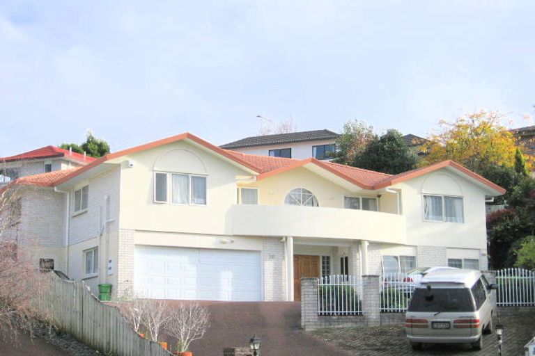 Photo of property in 18 Spears Place, Botany Downs, Auckland, 2010