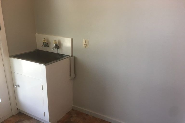 Photo of property in 1/7 Brake Street, Upper Riccarton, Christchurch, 8041