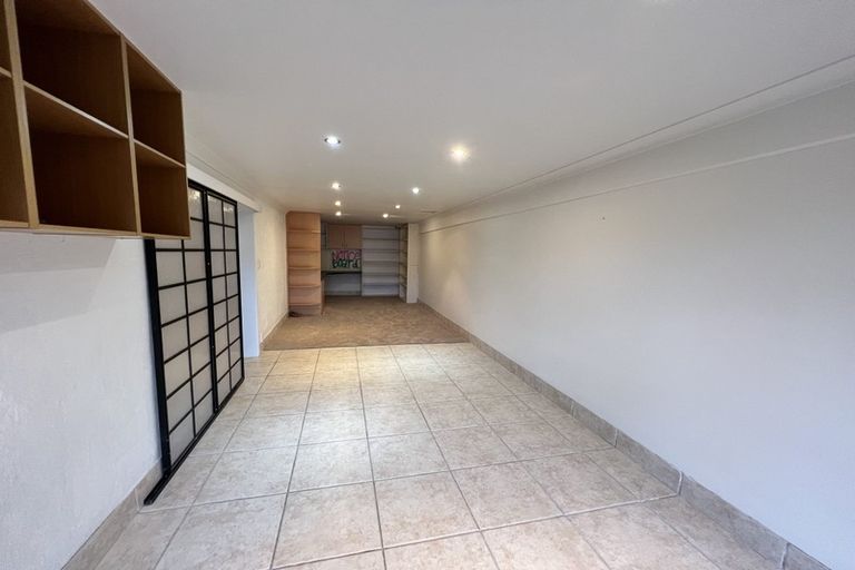 Photo of property in 48 Lyons Avenue, Murrays Bay, Auckland, 0630