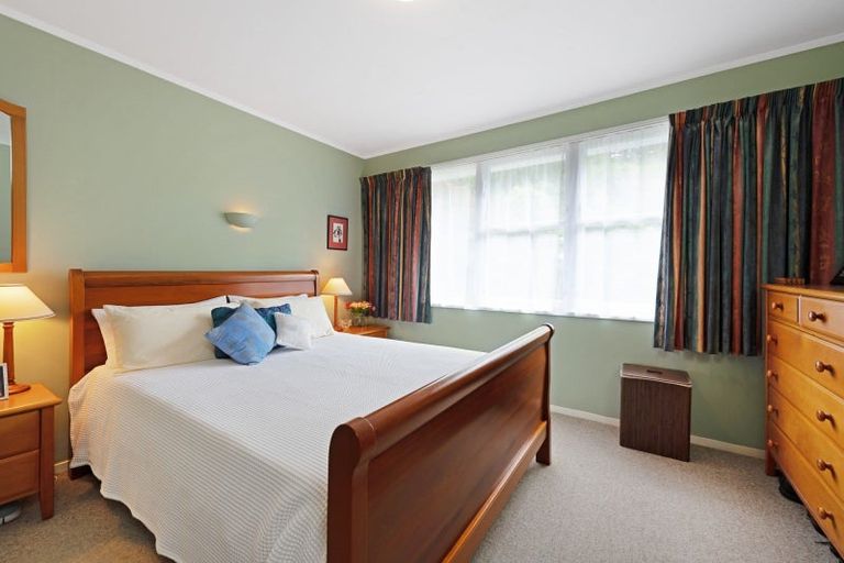 Photo of property in 4 Bishops Glen, Tawa, Wellington, 5028