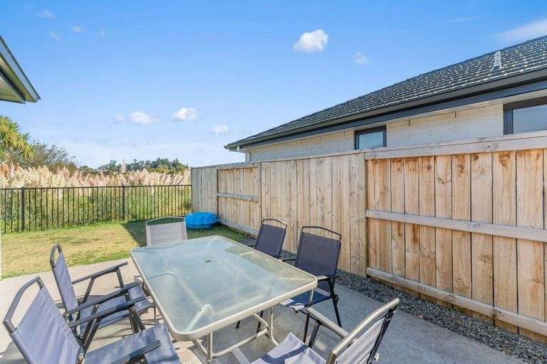 Photo of property in 11 Hinaki Street, Poike, Tauranga, 3112