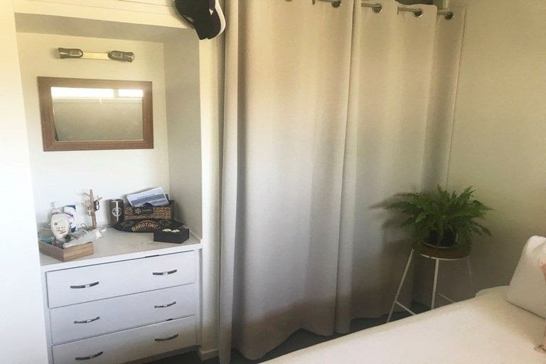 Photo of property in 15/83 Lake Road, Devonport, Auckland, 0622