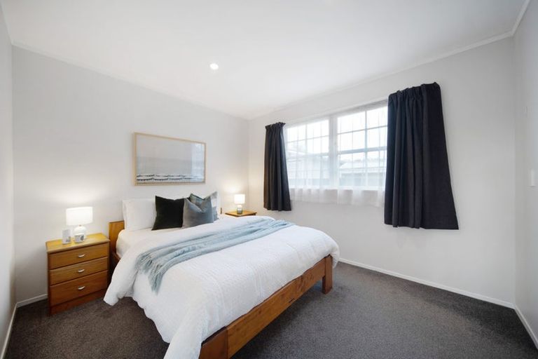 Photo of property in 71 Walworth Avenue, Pakuranga Heights, Auckland, 2010