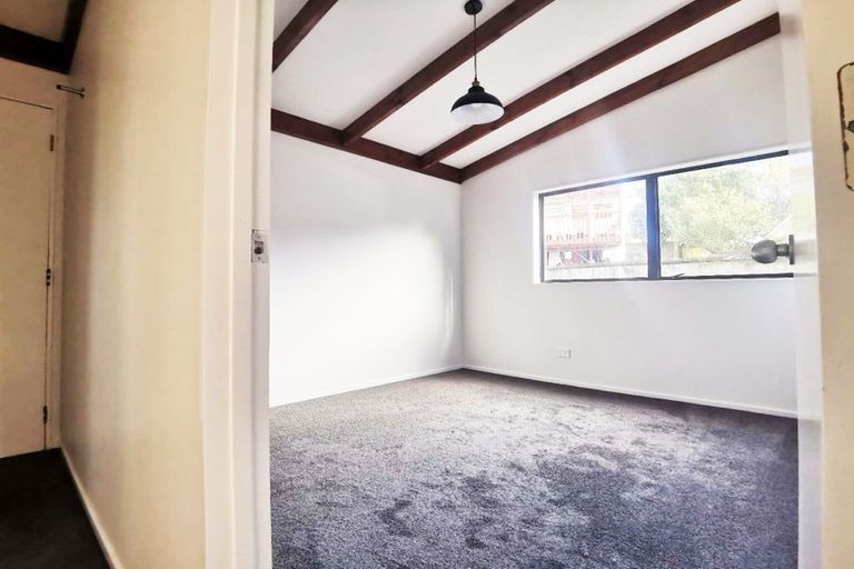 Photo of property in 1/234 Wairau Road, Wairau Valley, Auckland, 0627