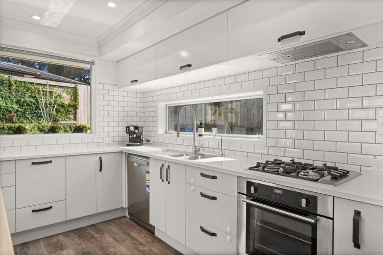 Photo of property in 288 Ballintoy Park Drive, Welcome Bay, Tauranga, 3175