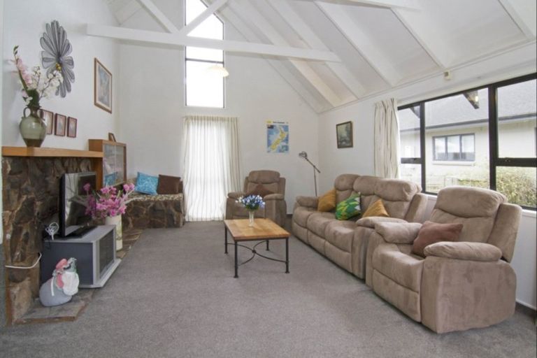 Photo of property in 16 Lewis Road, Lynmore, Rotorua, 3010