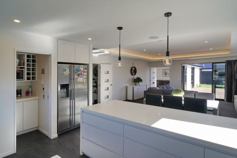 Photo of property in 14 Ellesmere Street, Marshland, Christchurch, 8083