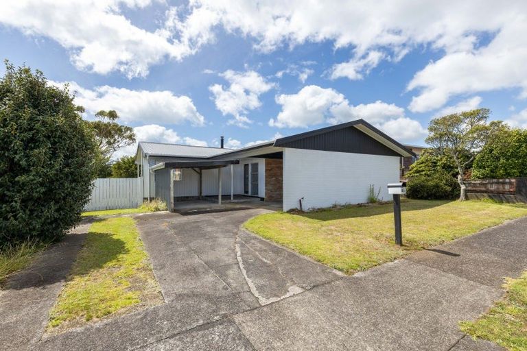 Photo of property in 45 Clifton Drive, Waitara, 4320