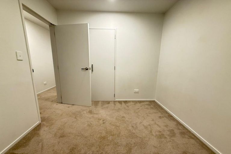 Photo of property in 106 Bellbird Street, Papakura, 2110