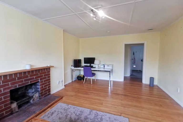 Photo of property in 35 Attlee Crescent, Bryndwr, Christchurch, 8053