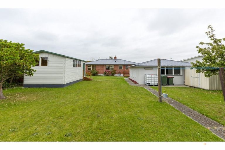 Photo of property in 6 Durham Street, Waimate, 7924