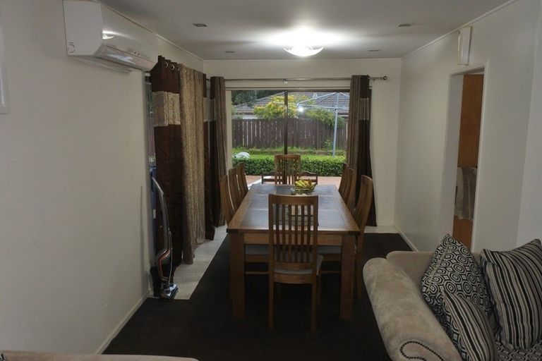 Photo of property in 110 Everglade Drive, Totara Heights, Auckland, 2105