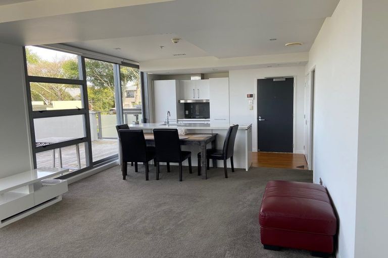 Photo of property in Maison Apartments, 112/16 Huron Street, Takapuna, Auckland, 0622