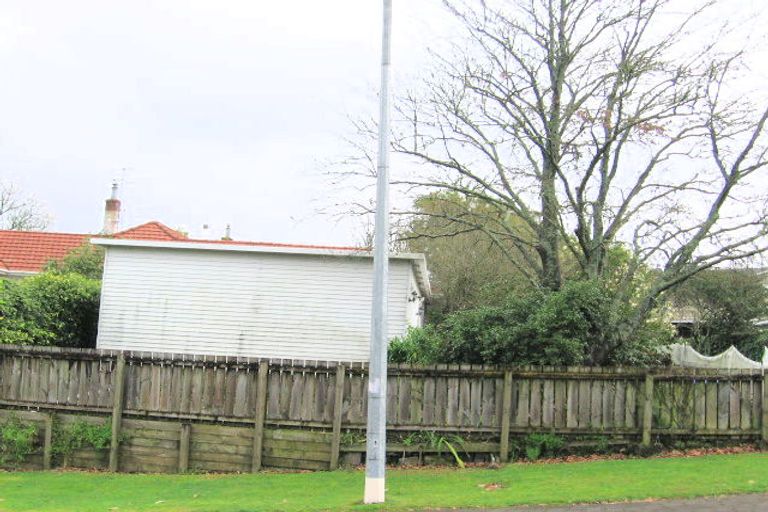 Photo of property in 3a Lake Domain Drive, Frankton, Hamilton, 3204