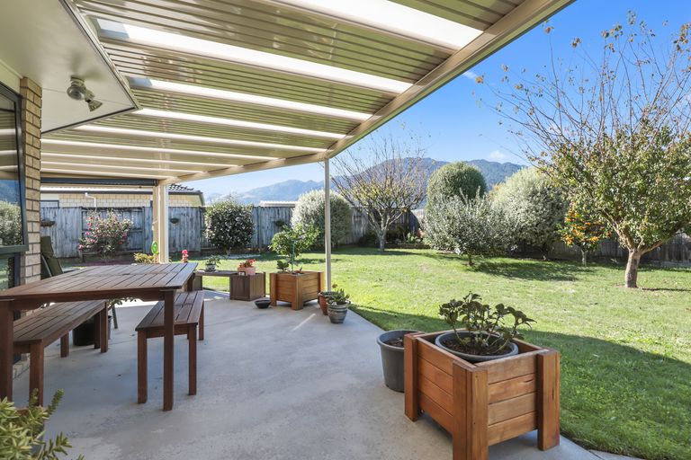 Photo of property in 22 Vogel Place, Te Aroha, 3320