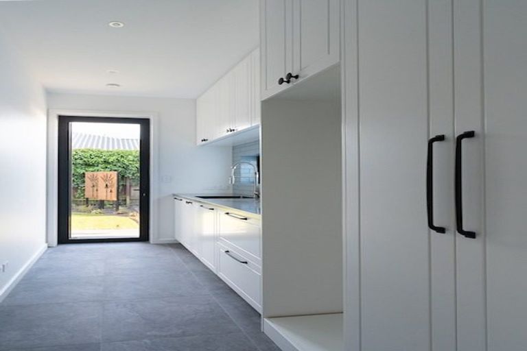 Photo of property in 1/27a Taylors Avenue, Bryndwr, Christchurch, 8052