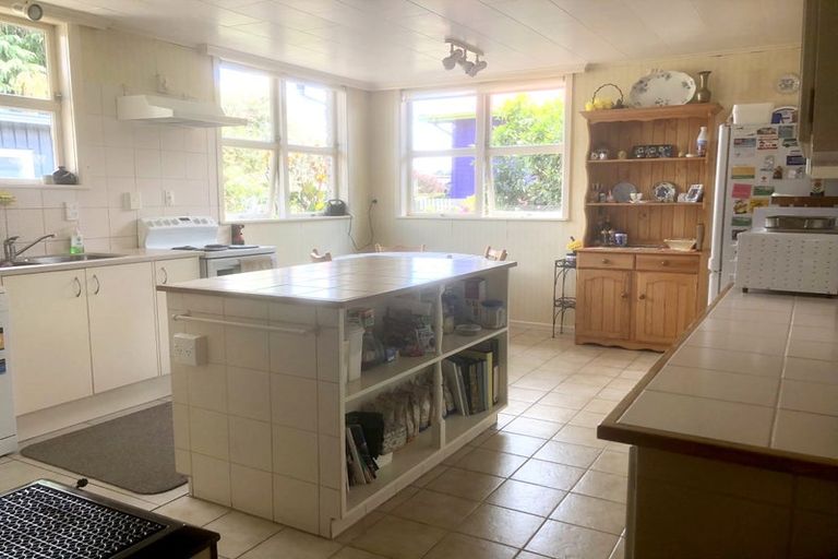 Photo of property in 16 Meta Street, Takapau, 4203