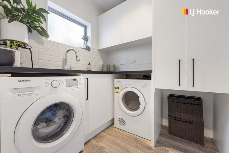 Photo of property in 63 Cliffs Road, Saint Clair, Dunedin, 9012