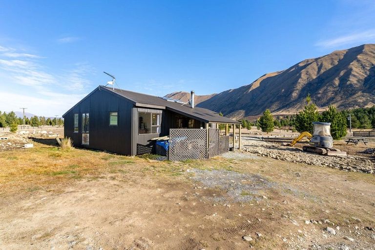 Photo of property in 64 Flanagan Lane, Ben Ohau, Twizel, 7999