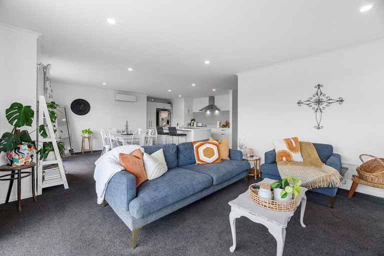 Photo of property in 27 Raynor Crescent, Pyes Pa, Tauranga, 3112