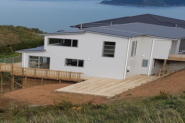 Photo of property in 25 Grumman Lane, Newlands, Wellington, 6037