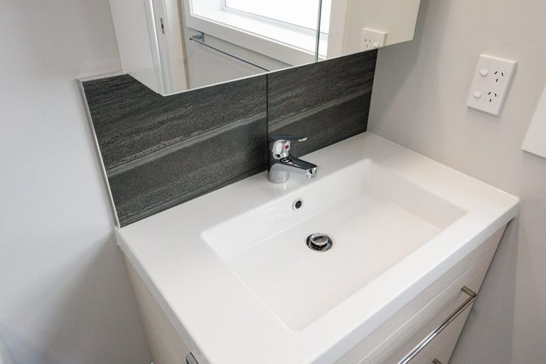 Photo of property in 3a Pembroke Street, Taradale, Napier, 4112