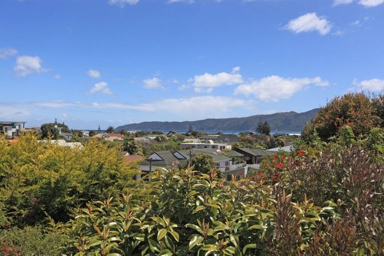 Photo of property in 7 Whyte Street, Paraparaumu Beach, Paraparaumu, 5032