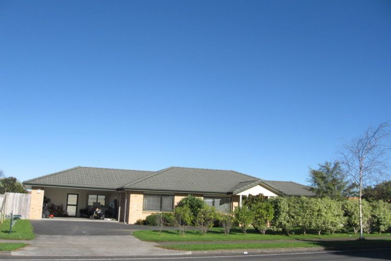 Photo of property in 104 Russell Road, Manurewa, Auckland, 2102