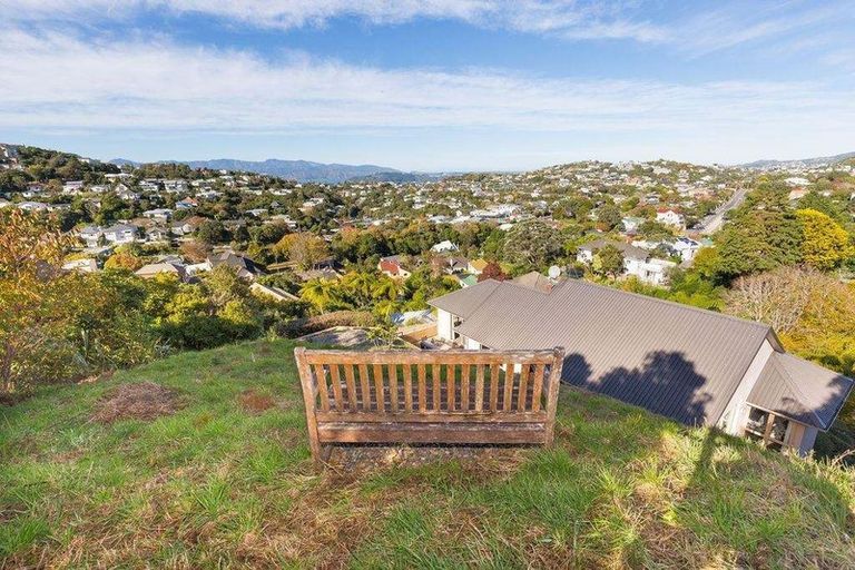 Photo of property in 20 Kimberley Way, Khandallah, Wellington, 6035