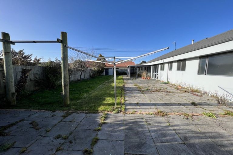 Photo of property in 33 Logan Way, Kelvin Grove, Palmerston North, 4414